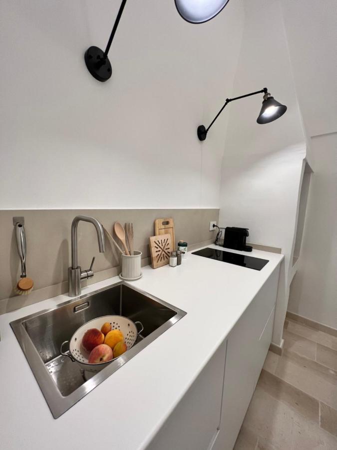 Anfora Dei Segreti - Suite Apartment Полиньяно-а-Маре Экстерьер фото